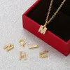 小さな可dainのイニシャルネックレスA -Zラインストーンダイヤモンドインレイ女性のための女の子の親友ジュエリーギフト銅素材のゴールドシルバーカラー