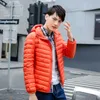 2020 Ultra Sottile Piumino Da Uomo Con Cappuccio Plus Size Anatra Imbottiture Cappotto Autunno Inverno Mens Piumino Plumon Hombre KJ3618