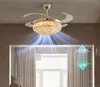 Üç Renk Değişimi LED Çekilebilir Bıçaklar Avize Dekor LLFA ile 42 inç Lüks Kristal Uzaktan Kumanda Altın Tavan Fan Işık