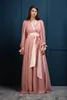 Sheer praia vestidos de casamento das mulheres Rosa de Banho Pijamas nupcial Robe dama de honra da noiva Vestidos Plus Size Custom Made