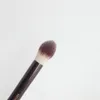 Sourceau d'éclairage ambiant de sablier Brosse de modification - Brosse de maquillage de surligneur à blush à douces à double puissance