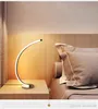 Eenvoudige moderne creatieve persoonlijkheid dimbare tafellampen slaapkamer bed led woonkamer oogbescherming vloerlamp