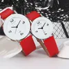 2020 New Style Watch Student koreanischer Stil einfache Paare Watch Herren Belt Watch Ins kleine frische Frauen5641213