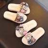 Barns tofflor Sommar Nya tjejer Mode Wear Soft Bottom Parent-Child Beach Skor Non-Slip Tide Princess Söt Sandals1