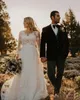 Plus Size Autum Lace Country Wedding Dress 2023 Crystals Pärled V Neck Long Seeve a Line Empire Midje Brud Wear Courtrain Brida8352084