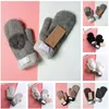 Australien Designer Strickhandschuhe Winter Fäustlinge mit schönem Fellknäuel Trendy Label Damen Mädchen Fäustlinge Outdoor Reiten Fleece Fäustling Handschuh 7 Farbe INS