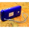 L-088 Mini di musica MP3 Player con Auto Scan LED FM Radio Receiver di sostegno TF / SD / USB (nero + blu)