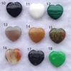 Reiki Minerals Heart Shape Crystal Natural Quartz Chakra Healing Stone Gemstone Pendant DIY Gåva Heminredning Handgjorda Smycken Xb1