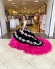 2022 Robes De Quinceanera Brodées Vintage Thème Mexicain Velet Organza Volants Robe De Bal Sans Bretelles Douce 16 Robe De Bal Gradaution Robes