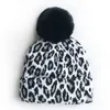 M0281 Autumn Winter Skull Caps barn vuxna kvinnor leopard stickad hatt faux päls boll dam varm mössor hatt