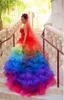 Exotisk Sweetheart Red Blue Colorful Tulle Rainbow Gothic Bröllopsklänningar Skräddarsydda Cascading Ruffles Plus Bridal Gown