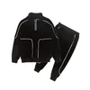 Kleding Sets Big Teenage Boys 4 5 8 14 16 jaar Herfst Winter Baby Kleding Set Gestreept 2 stks Kinderen Sportpak voor Girls1