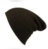 Kvinnor beanie hatt höst vinter varm mjuk hatt stickad elastisk avslappnad skallies mössa män solid färg bomullshatt hattar