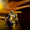 Dreamcarnival 1989 recommande fortement vendre des femmes anneaux authentiques Radian coupés dorées couleurs zirconia riveau de fête WA116662867639