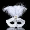 Moda Donna Sexy Maschera di piume Natale Ognissanti Maschera per gli occhi Veneziana Masquerade Dance Party Maschere natalizie con piume Perline DBC9959401