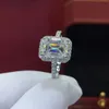 Squisito anello di fidanzamento color argento con zirconi e zirconi, fede nuziale in cristallo Art Deco, anelli da sposa per donna, gioielli