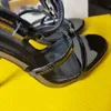 Classico europeo di lusso newStyle Sandali da donna Pantofole alla moda Sandalo sexy Lettera alfabetica in oro con tacco alto Lettere con cuciture in pelle