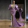 vestido leve roxo árabe Vestidos alta Neck frisada High Side Dividir Satin Prom Dresses Sexy partido para mulheres Robe De Soiree