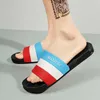 Nouveaux pantoufles de loisirs d'été Designer en caoutchouc Slide Sandal Stripe Slide Beach Designer Pantoufles Hommes Sandales De Luxe Flops Slipperry Chaussures