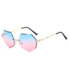 2020 new Internet celebrity cut edge sunglasses fashion gradient color frameless sunglasses women1886666