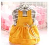 Ribbon Bow Cat Dog Verão Corduroy amarelas roupas para cães Primavera Vestido Poodle confortável pano respirável Moda Saia Hot Venda 19cw G2