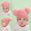 Quente bebê recém-nascido crianças meninas meninos Inverno Knit Hat Furry Balls Pompom presentes bonitos quentes sólidos Beanie Cap Adorável