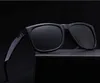 Klassiska fyrkantiga solglasögon för kvinnor män retrodesign gradient UV400 solglasögon av högsta kvalitet utomhus kör solglasögon manliga damer med boxfodral