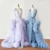 2021 Sexiga Brölloprockar Långärmade Tulle Se genom nattklänning för kvinnor Ruched Tiered Sweep Train Sleepwear