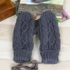 2020 neue Mode Klassische Twist Stricken Nette Fäustlinge Dicken Stil Schöne Dame Winter Warme Handschuh Großhandel