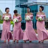 Afrikanska svarta tjejer från axeln brudtärna klänning sjöjungfru sommarland trädgård bröllopsfest gästpige av ära klänning skräddarsydda