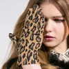 Spadek i zima Skórzane rękawiczki dla kobiet Prawdziwe Goatskin Suede Finger Soft Fashion Leopard Drukuj cienkimi rękawiczki 1