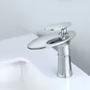 Torneira tipo cascata para pia de banheiro, alça única, torneira misturadora, ouro branco, grifo lavabo, lavagem e torneiras frias5813864