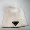 Fashion Hat Beanie Nowe czapki czaszki dla mężczyzny Kobieta Casquette ciepła jesienna zima oddychająca oddychająca czapka do kubełka Wysoka jakość7432479