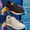 DHL Gratis frakt 20SS Ny ankomst Hot Mens Designer Run Away Sneaker Fashion Luxury Designer Skor Män Trainer Sneakers