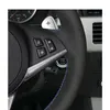 Copertura del volante dell'automobile dell'indicatore blu chiaro della pelle scamosciata nera per BMW E60 530d 545i 550i E61 2005-2009 E63 E64 630i 645Ci 650i