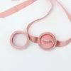 Ganze Schmuckverpackungsbox aus rosa Samt mit runder Schleife für Ringanhänger und Halskette CX200716254p