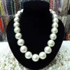 Collana di perle di conchiglia di colore bianco nero da 16 mm fatta a mano lunga 45 cm