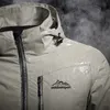 ジャケットの男性防水フード付き通気性カジュアル春秋windbreaker観光山レインコート男性服1