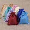 50pcslot folle à cordon de toile de jute Sacs-cadeaux de jute avec des bijoux sacs de mariage avec un sac de bonbons taille 8x10cm3989751