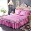 Bed kjol 1 / 3pcs Princess Lace Bedspread Sheet Pillowcases Broderade Solid Rosa Cover Bröllopsängar Hem Textil