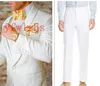 Groomsmen Hecho a medida Groomlo Valor de la solapa de chal Suits Men trajes de la boda Cena de graduación Man Blazerjacket Pants la corbata T206253V