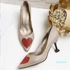 Atacado-barato e de alta qualidade do fornecedor Glitter Heart Shaped Pointed-toe de salto alto Slip-on Bombas das mulheres Sapatos