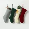 Noel Örme Çorap Noel Çocuklar Hediye Depolama Çorap Kırmızı Yeşil Beyaz Gri Akrilik Çorap Noel Partisi Dekoratif Çorabı Asma