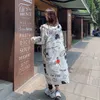 Graffiti Trendy Streetwear Trench Coat Kvinnor i mitten av längden 2021 Spring Loose Chic Harajuku Korean Windbreaker Tryckt R2671