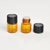 Mest populära 1/4 Dram 1ml Mini Amber Glass Essential Oil Bottles Parfym Provrörsflaskor med svart skruvlock LX2770