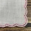 Set mit 12 modischen Hochzeitstaschentüchern, 30,5 x 30,5 cm, weiße Taschentücher aus Ramie/Leinen mit bestickten Muschelkanten, Taschentücher aus Vintage-Spitze