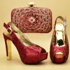 Senaste Design African Women Wedding Shoes And Bag Set Dekorerad med Rhinestone Matchande Italiensk Sko Och Väska Set Sexy Heels