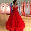 Kırmızı Balo Elbise Kapalı Omuz Akşam Kıyafeti Dantelli Omuz Kollu Parti Dres Yaprakları Hem Resmi Elbise Vestidos Kabarık