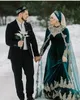 2021ヴィンテージアラビア語イスラム教徒のウェディングドレスと長袖のクリスタルビーズラップアップリケレースのブライダルドレスイスラム冬秋の花嫁のドレス