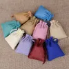 50pcslot folle à cordon de toile de jute Sacs-cadeaux de jute avec des bijoux sacs de mariage avec un sac de bonbons taille 8x10cm3989751